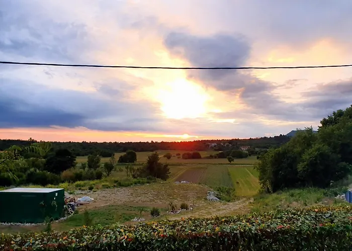 Luanas With Istrian Touch Gostinjska kuća 3*